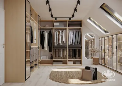 Komandor - Autoryzowana Ekspozycja